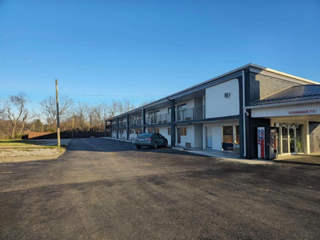 Americas Best Value Inn Elizabethtown Exterior photo